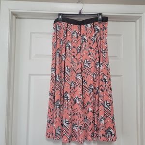 NWOT SZ (2X) PINK/BLACK/WHITE PRINTED FLARED SKIRT